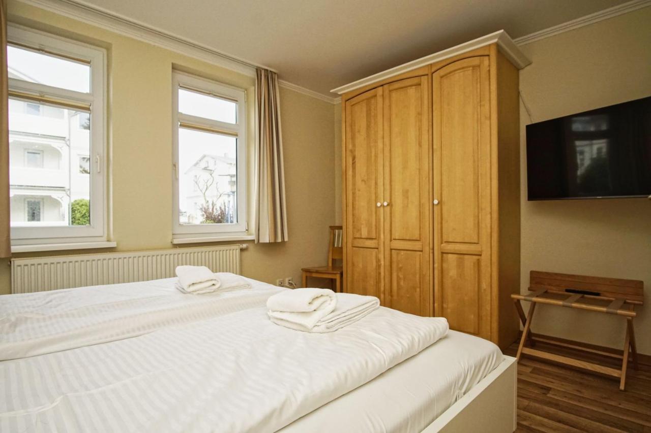 Mit Meerblick Und Balkon, Gratis Nutzung Vom Ahoi Erlebnisbad Und Sauna In Sellin - Meeresblick Fewo 38 Гёрен Экстерьер фото