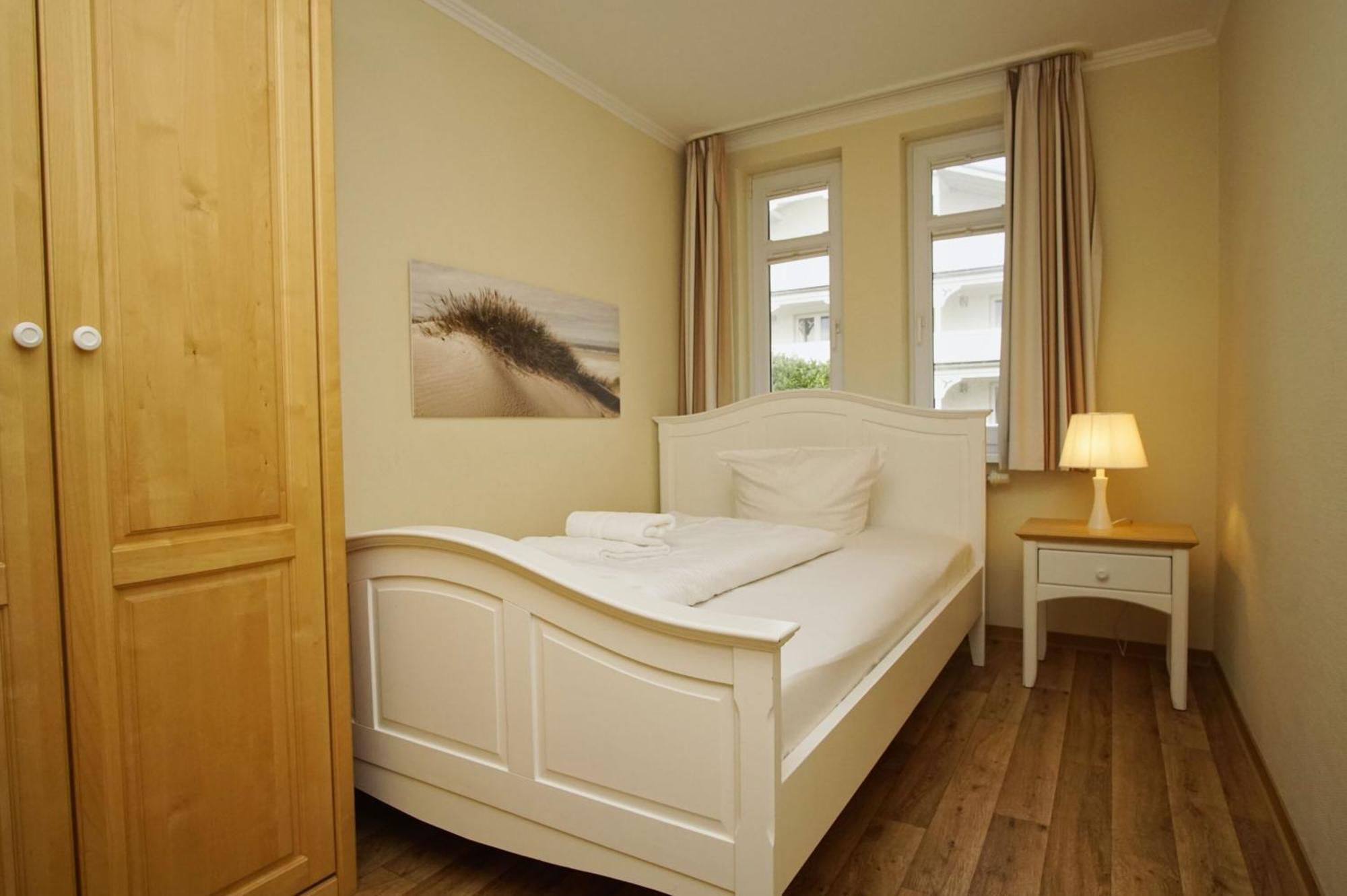 Mit Meerblick Und Balkon, Gratis Nutzung Vom Ahoi Erlebnisbad Und Sauna In Sellin - Meeresblick Fewo 38 Гёрен Экстерьер фото